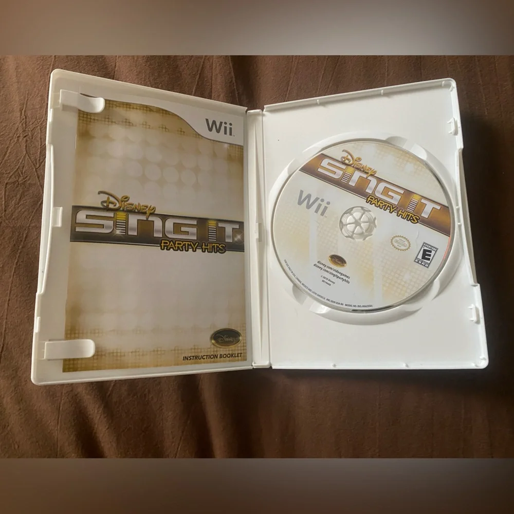 Disney Sing It Party Hits Game Only Nintendo Wii, 2011